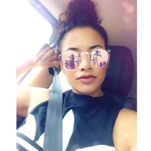 Meet your Posher, Kirstie